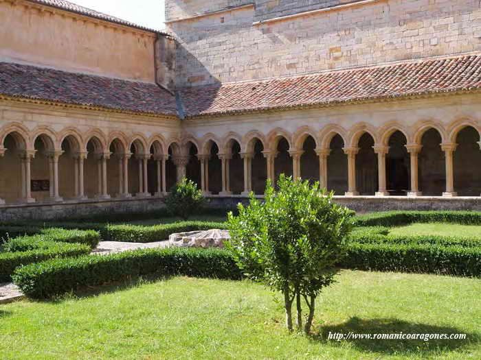 Ángulo noroeste del claustro